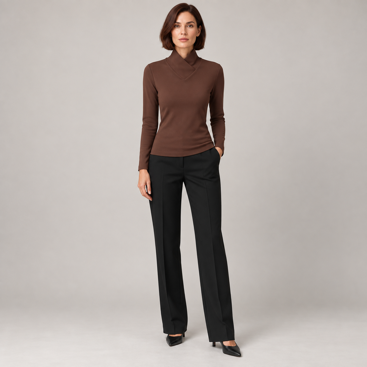 Isabelle — Brown — front view