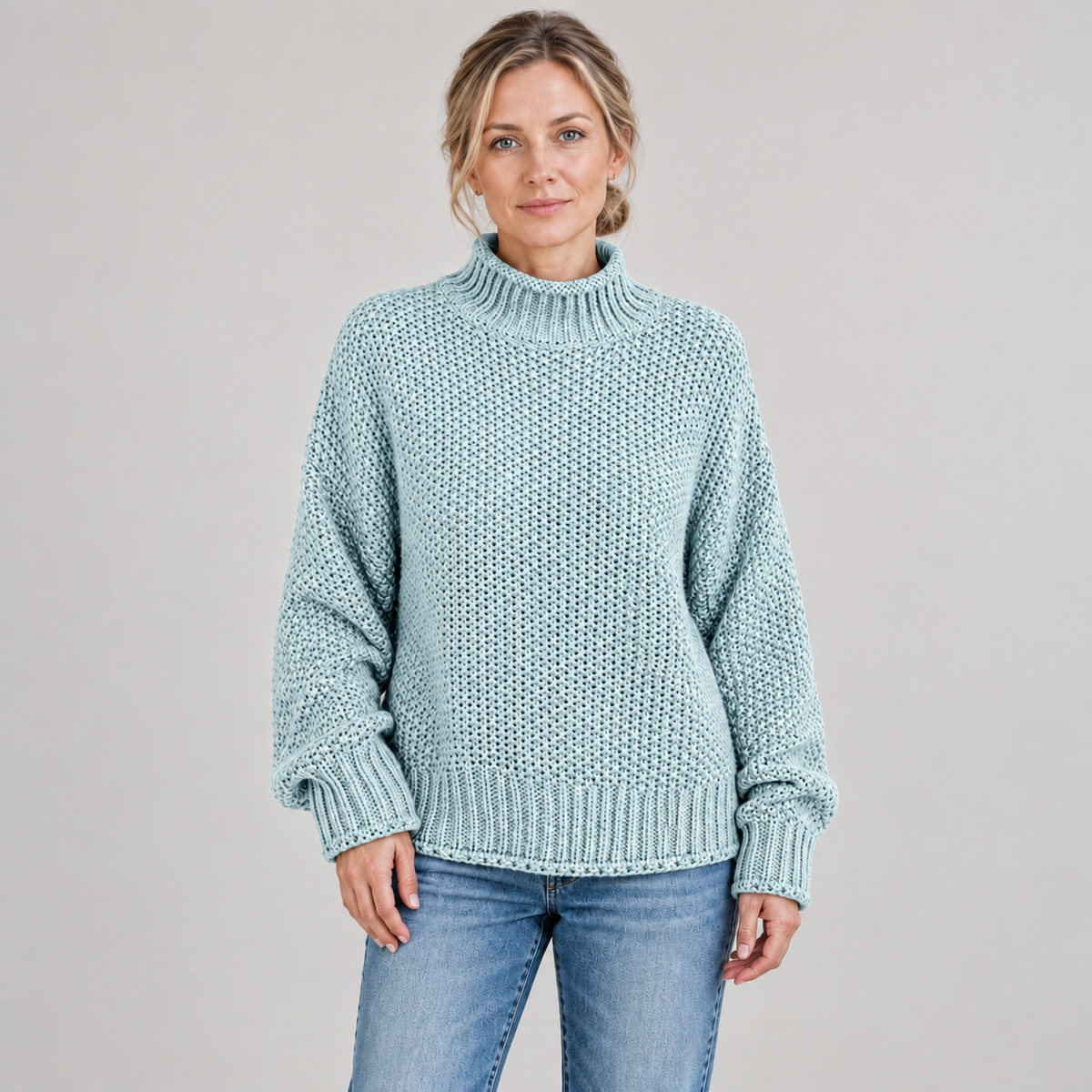 Valerianne — Sky blue — front view