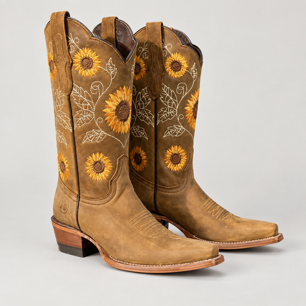 Daisy — Brown — side view