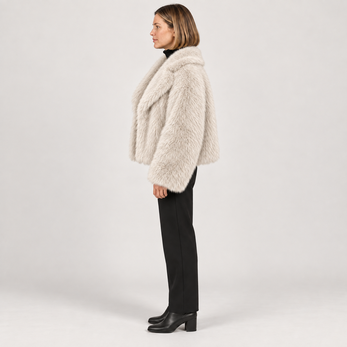 Laurence — Apricot — side view