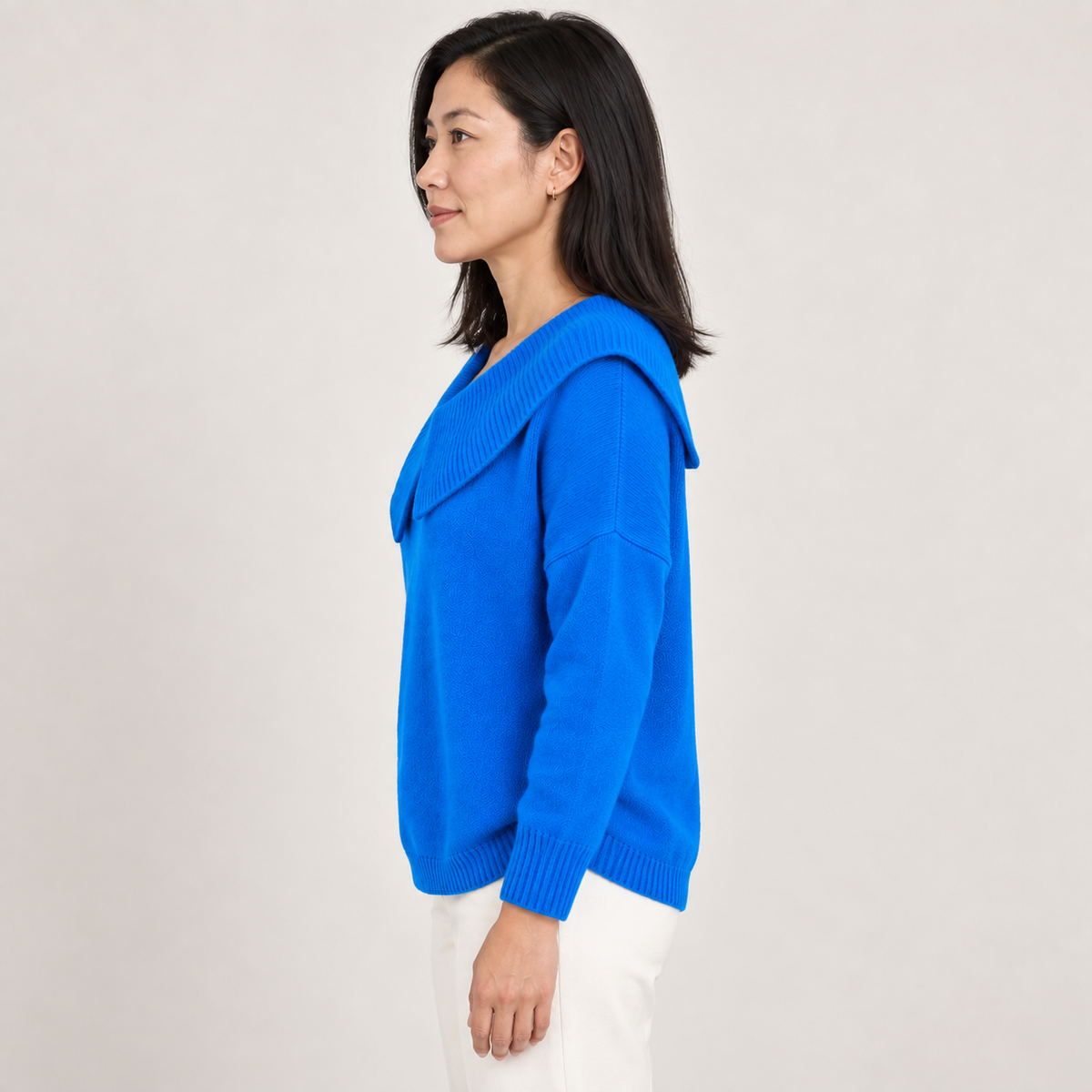 Lucia — Deep Blue — side view