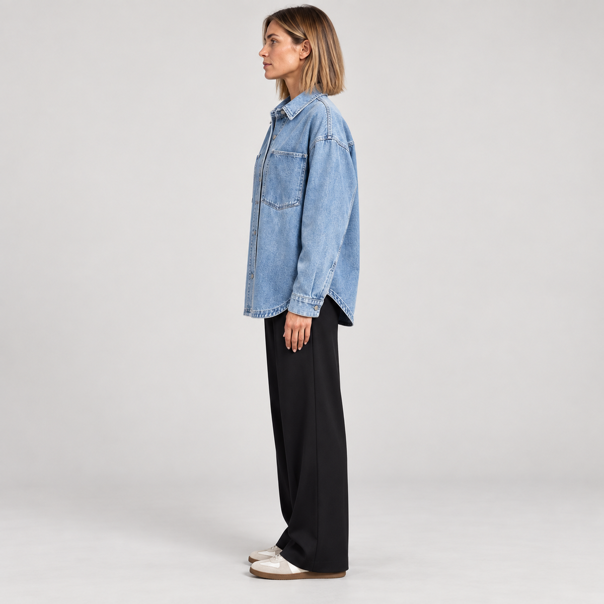 Women'S Oversized Button Down Washed Denim Jacket Long Sleeve — Light Blue — photo 2