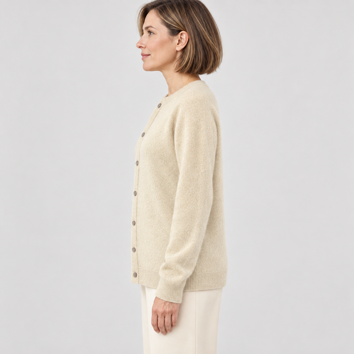 Lyxandria — Beige — side view