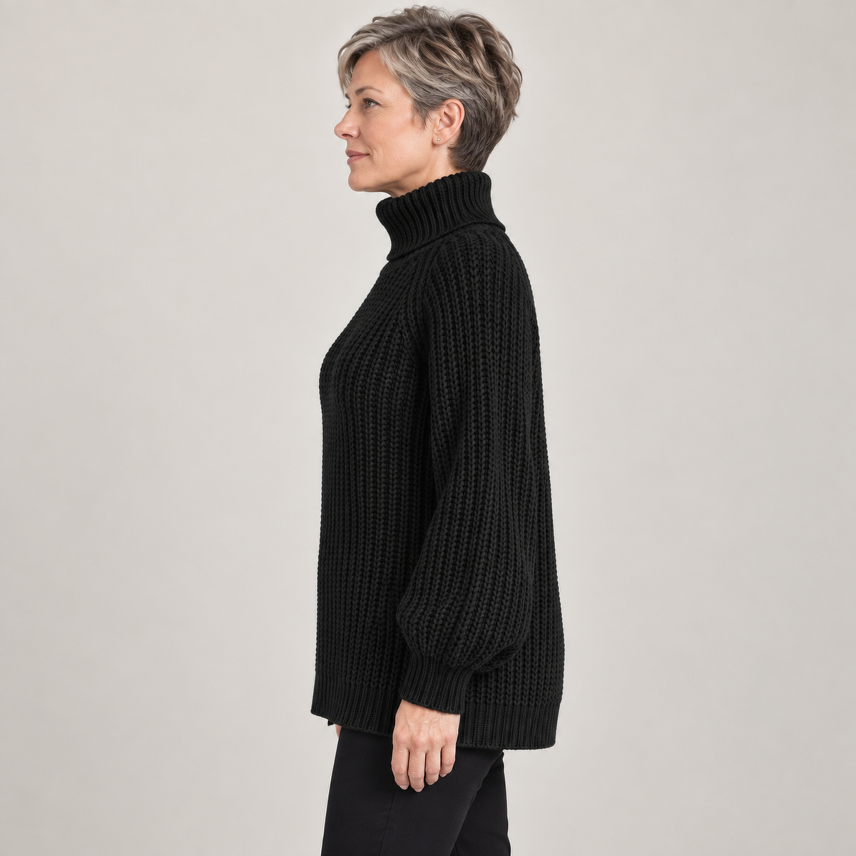 Averine — Black — side view
