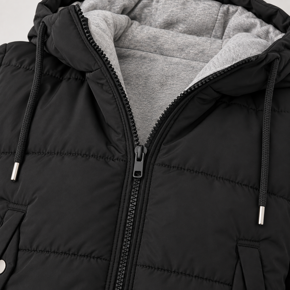 Yila — Black — detail
