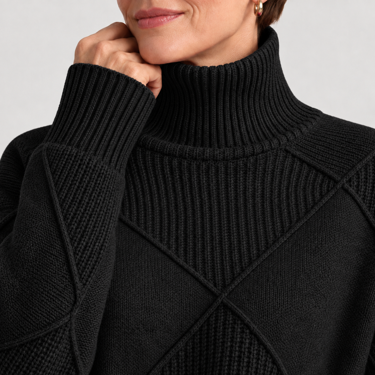 Angela — Black — detail