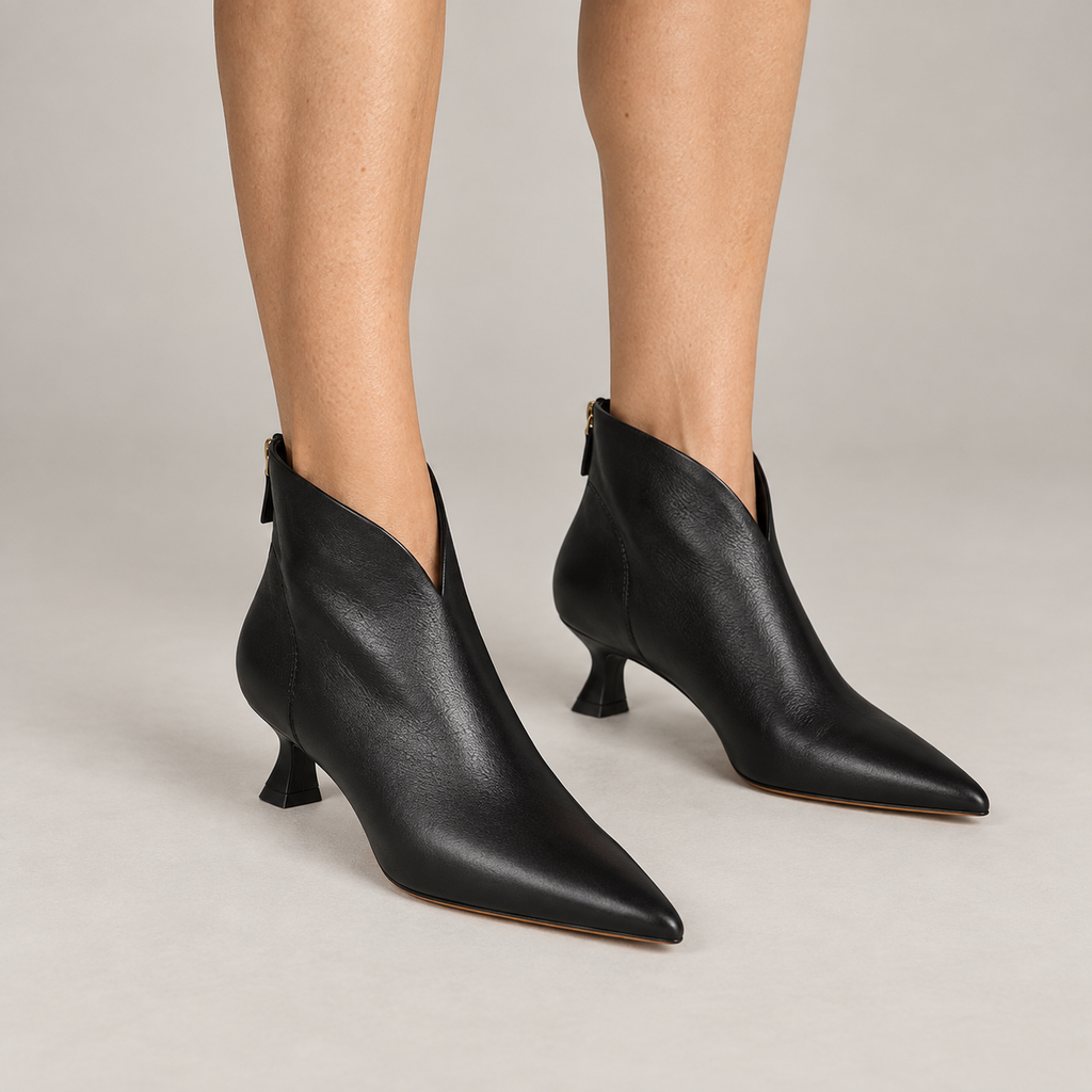 Vanguar Boots — Black — on model