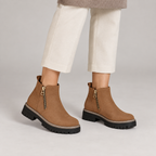 Thalyanna — Brown — on model