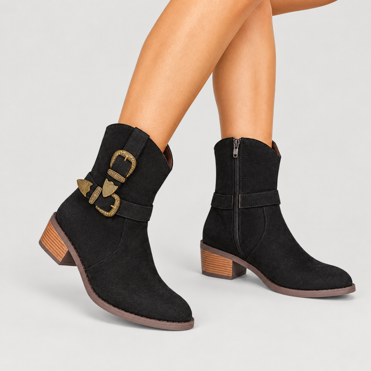Rosa — Black — on model
