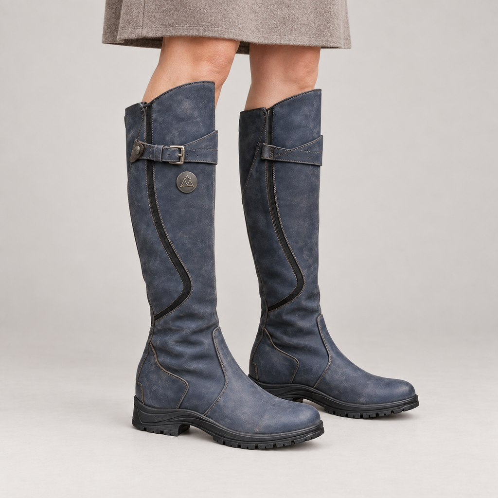 Rinley — Blue — on model