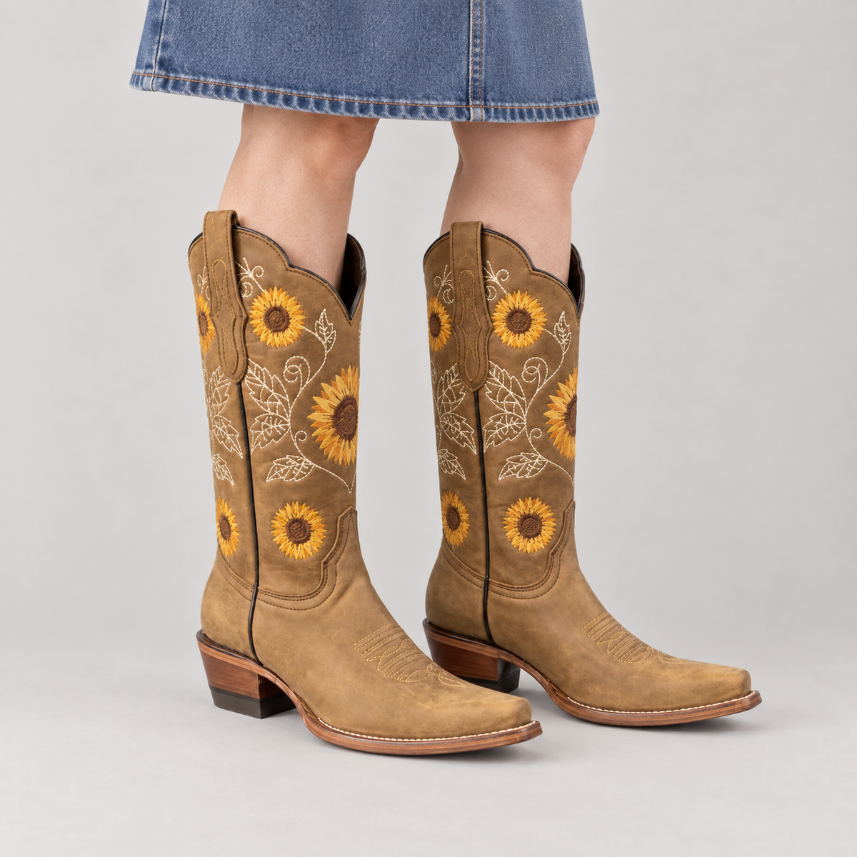 Daisy — Khaki — on model