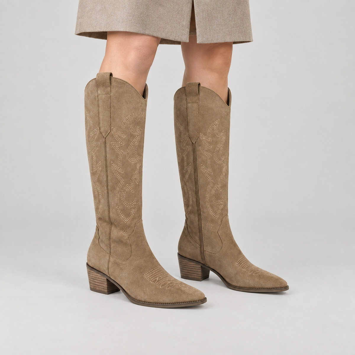 Clara — Khaki — on model