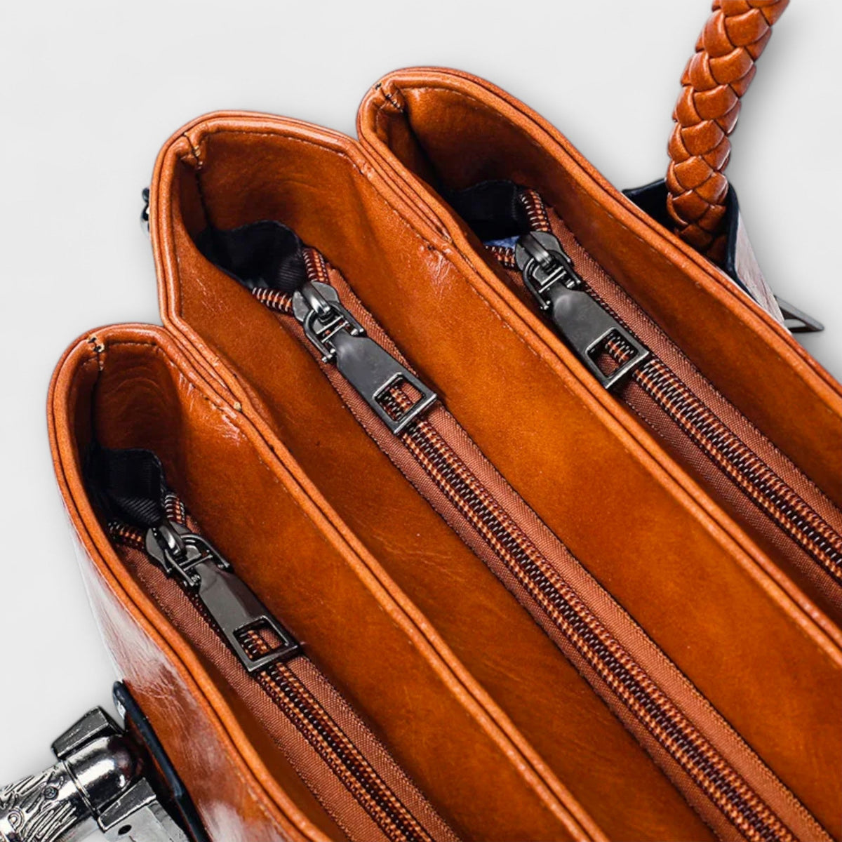 Olivia - Elegant Duffel Bag
