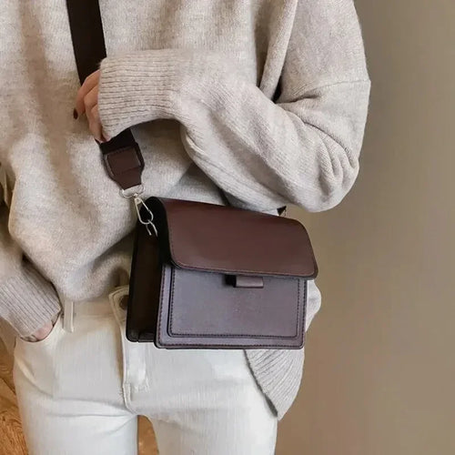 Chic Crossbody Bags for Women | Stylish and Versatile Mini Clutch Design
